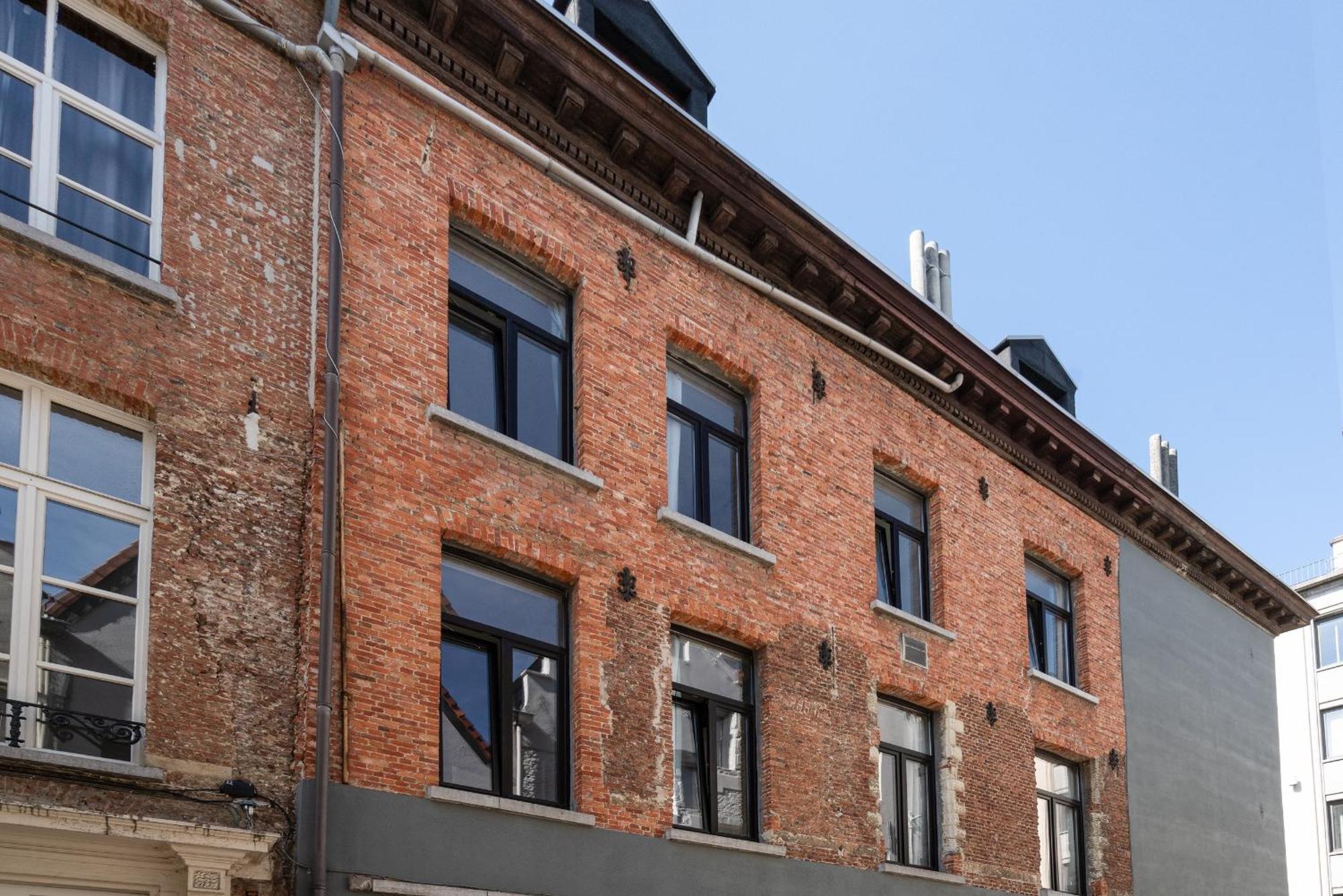 Charming Two-Bedroom River Side Apartment Антверпен Экстерьер фото